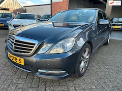 Mercedes-Benz E-klasse - 200 CGI Business Class Avantgarde AUTOMAAT-NAVI-PDC-CRUISE