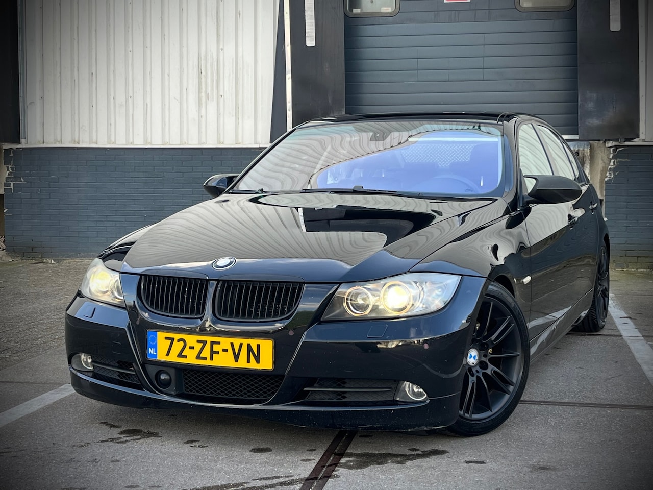BMW 3-serie - 325i Dynamic Executive | Automaat | Pano dak | Leder | Xenon | Adapt. Cruise | Carbon | PD - AutoWereld.nl