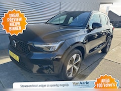 Volvo XC40 - B4 Aut. Plus Dark ACC 360camera Stoelverwarming 197pk