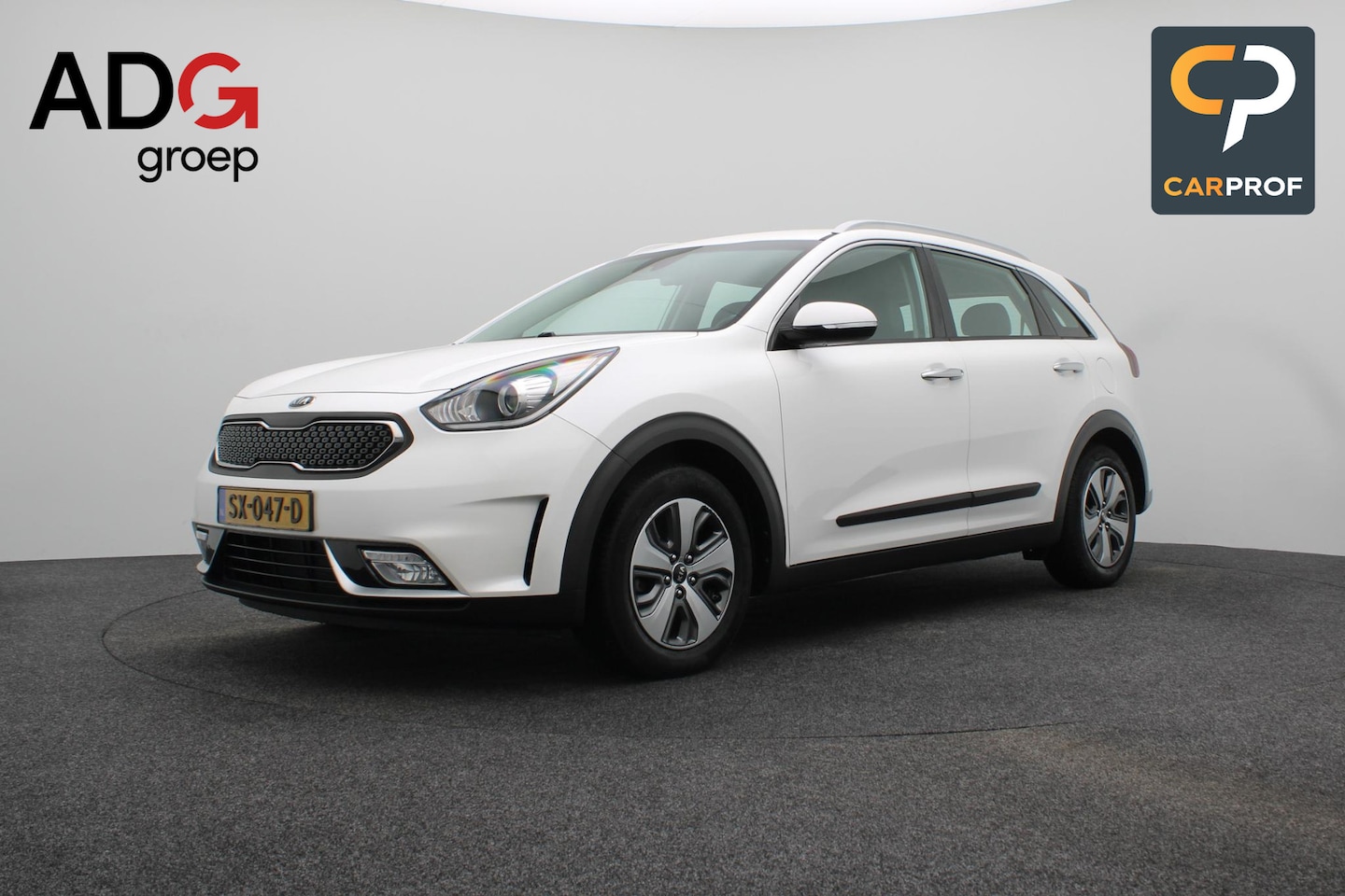 Kia Niro - 1.6 GDi Hybrid DynamicLine 12 Maanden BOVAG-garantie | Climate Control | Navigatie | Autom - AutoWereld.nl