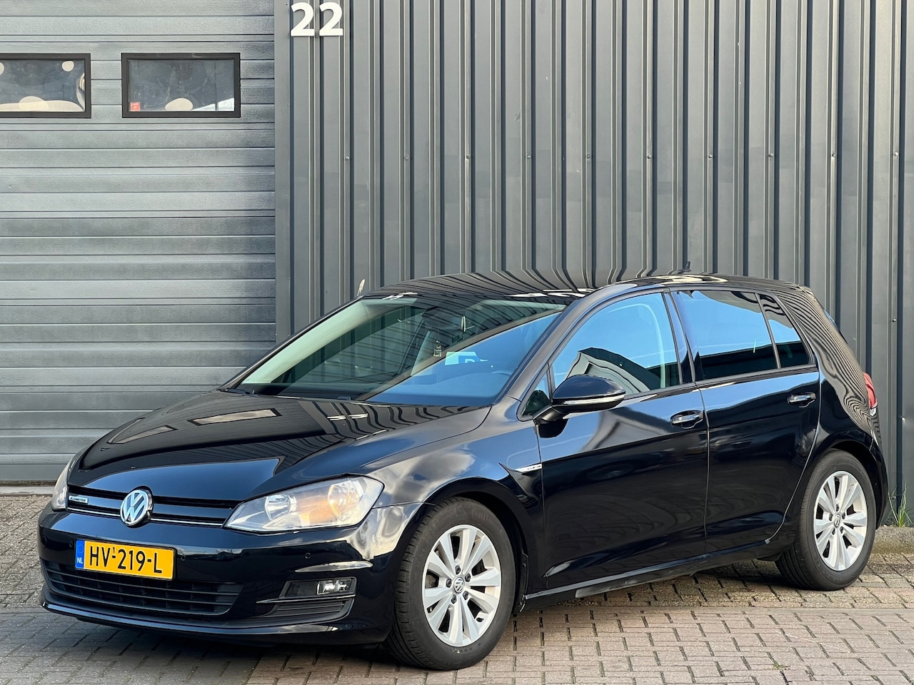 Volkswagen Golf - 1.0 TSI Comfortline|Automaat|NAP|PDC|Trekhaak|Navi|Goed Onderhouden - AutoWereld.nl