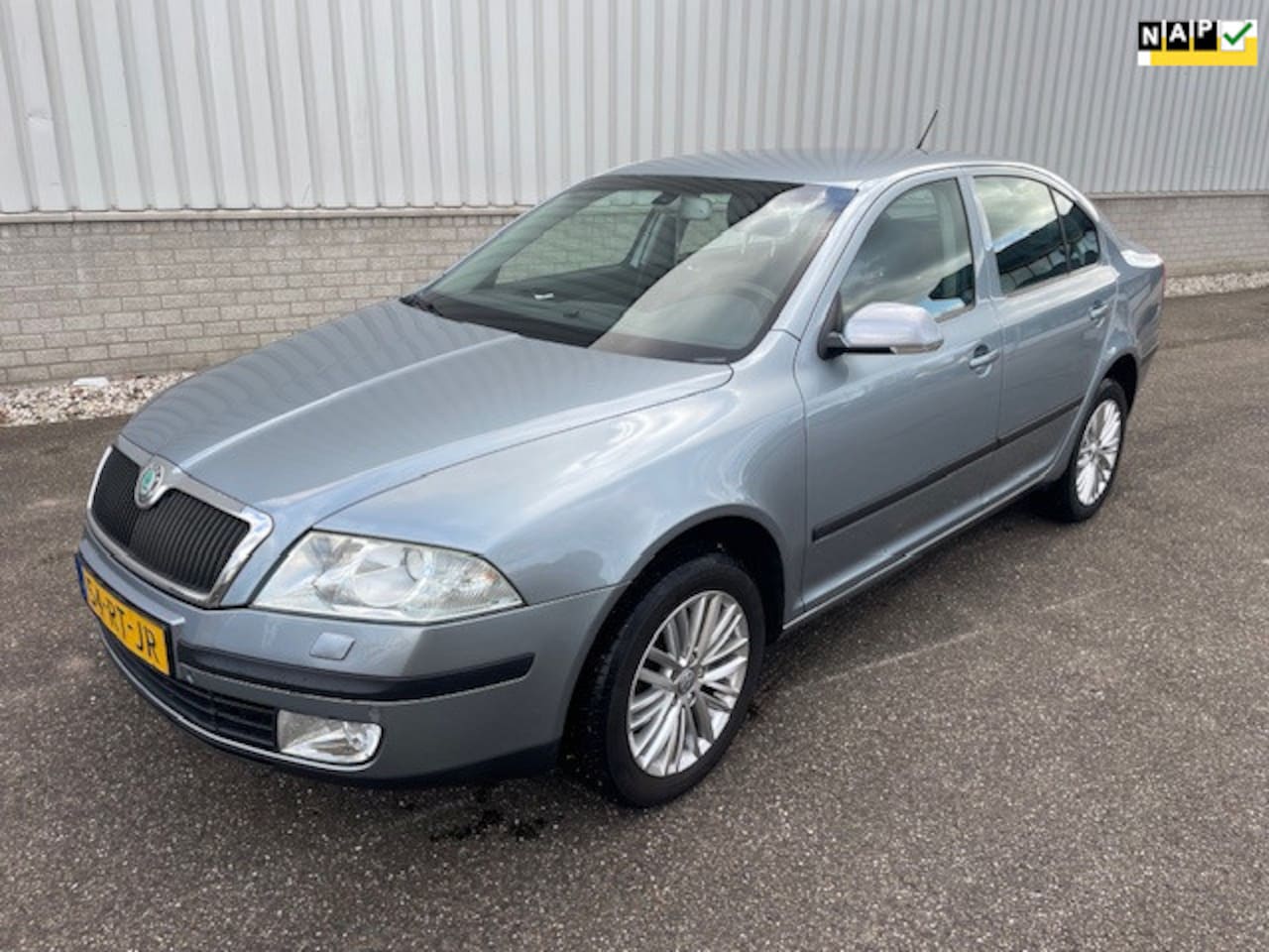 Skoda Octavia - 2.0 FSI Elegance AUTOMAAT !!! - AutoWereld.nl