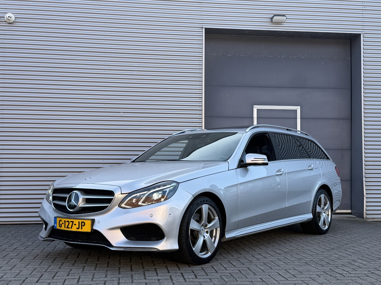 Mercedes-Benz E-klasse Estate - 300 BlueTEC HYBRID Prestige Avantgarde AMG I Aut. I Leder I Schuifdak I Navi - AutoWereld.nl