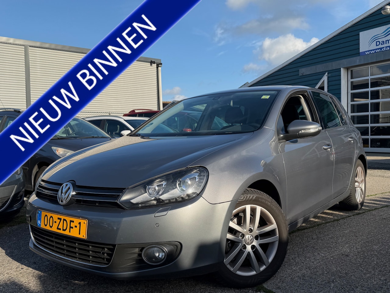Volkswagen Golf - HB 1.6 TDi Highline BlueMotion | ECC | LMV | Navi | Xenon | Nw. APK - AutoWereld.nl