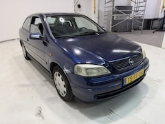 Opel Astra - 1.6-16V GL