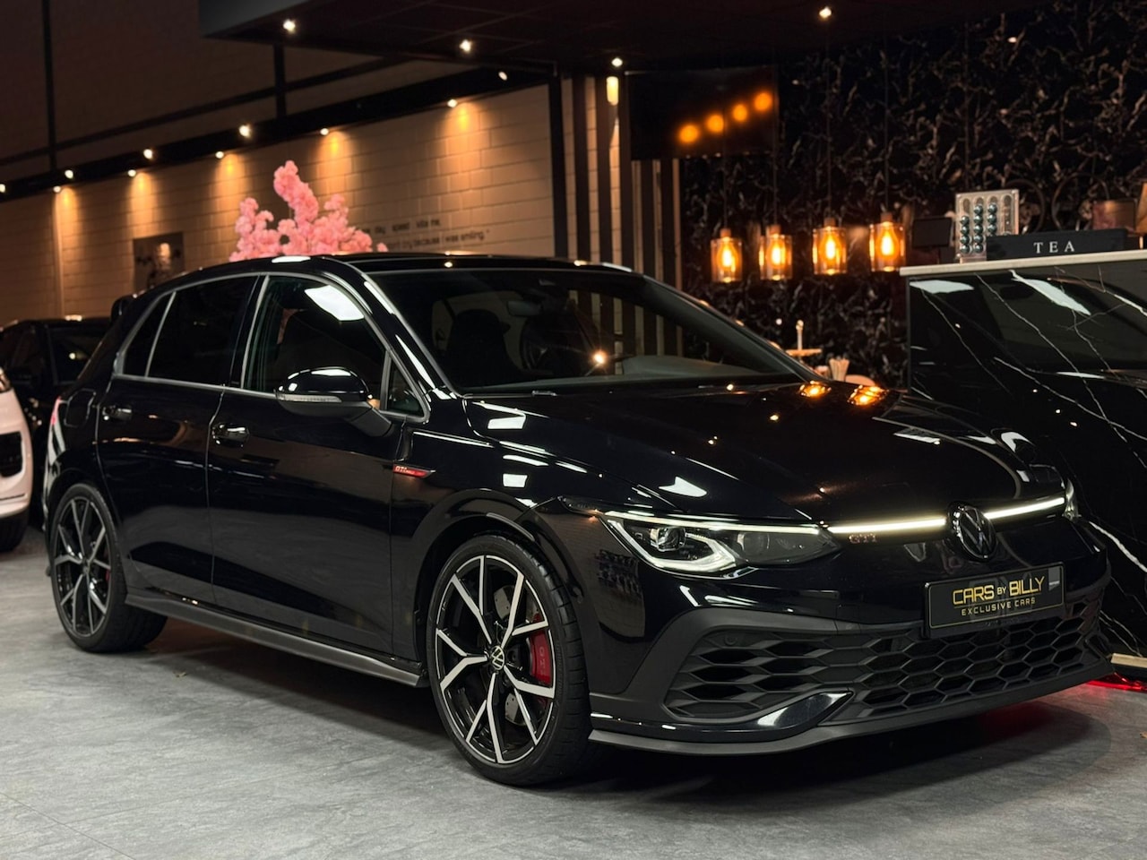 Volkswagen Golf - 2.0 TSI GTI|PANO|STOELVER|ACC - AutoWereld.nl