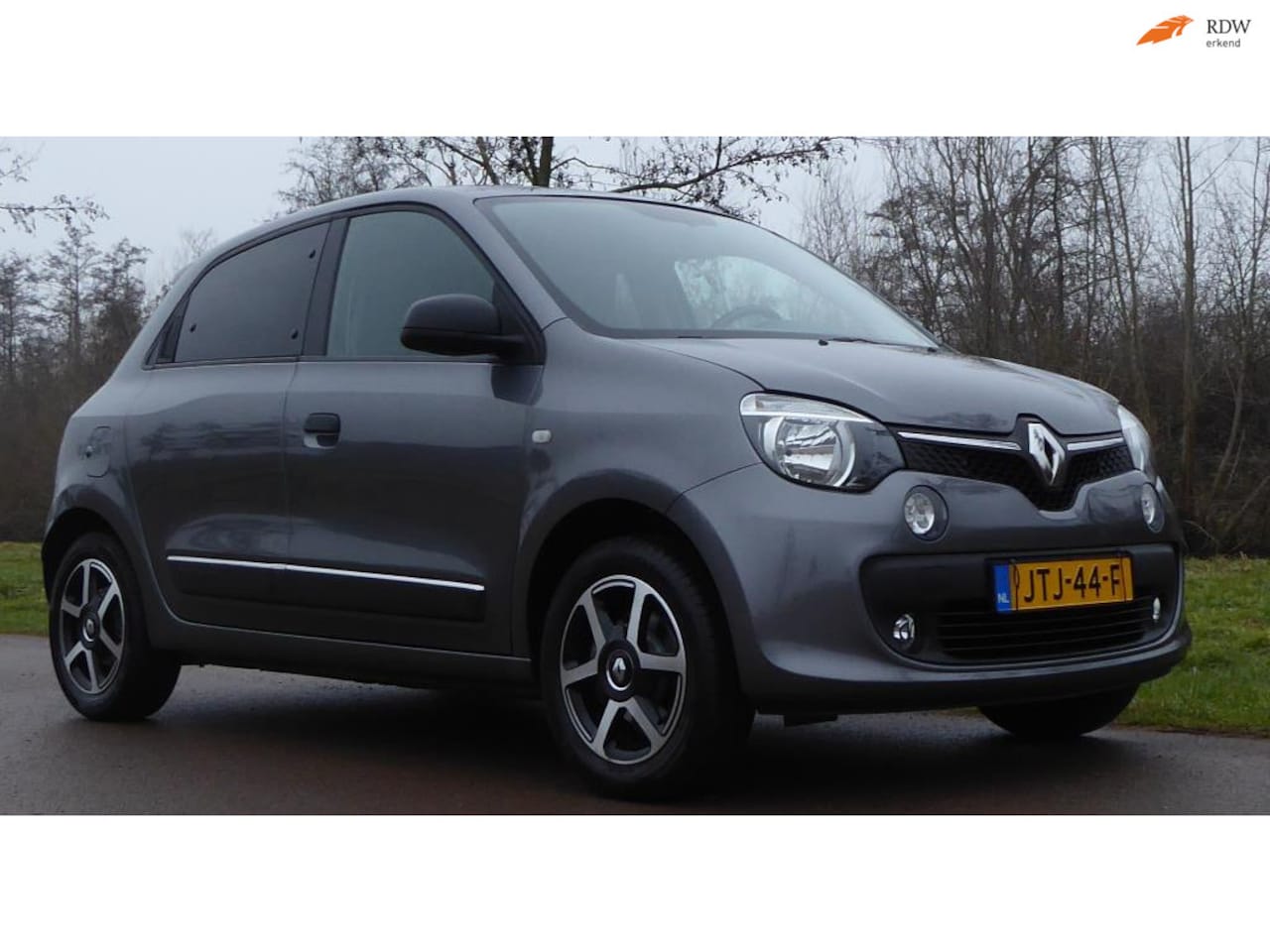 Renault Twingo - 0.9 TCe Intens met lage km stand - AutoWereld.nl