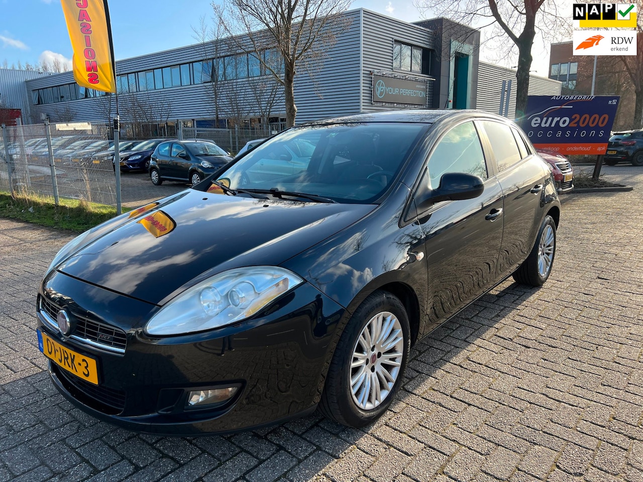 Fiat Bravo - 1.4 T-Jet Corporate - AIRCO - CRUISE - ZONDAG OPEN ! - AutoWereld.nl