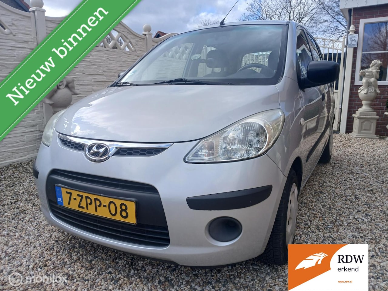 Hyundai i10 - silver edition airco motor 1.2 - AutoWereld.nl
