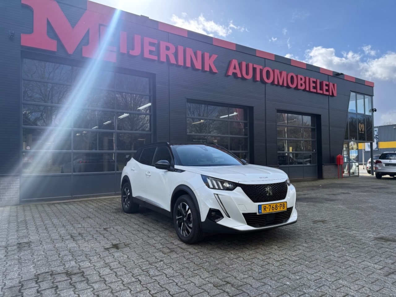 Peugeot 2008 - EV GT PR. 1F 50 KWH - AutoWereld.nl