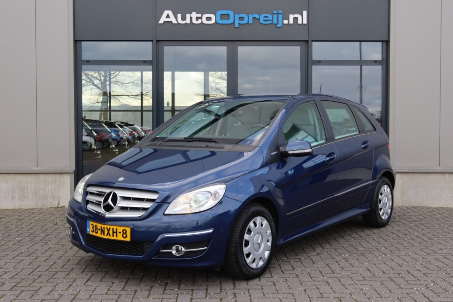Mercedes-Benz B-klasse - B 180 BlueEFFICIENCY Airco, Cruise, PDC v+a, half leder, Xenon - AutoWereld.nl