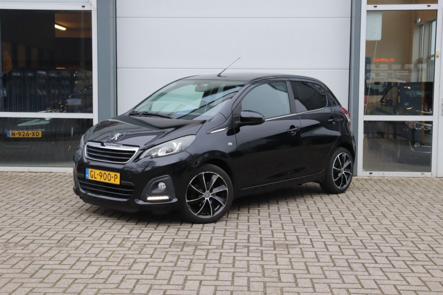 Peugeot 108 - 1.0 VTI ACTIVE/AIRCO/BLUETOOTH/LM.VELGEN/5DRS - AutoWereld.nl