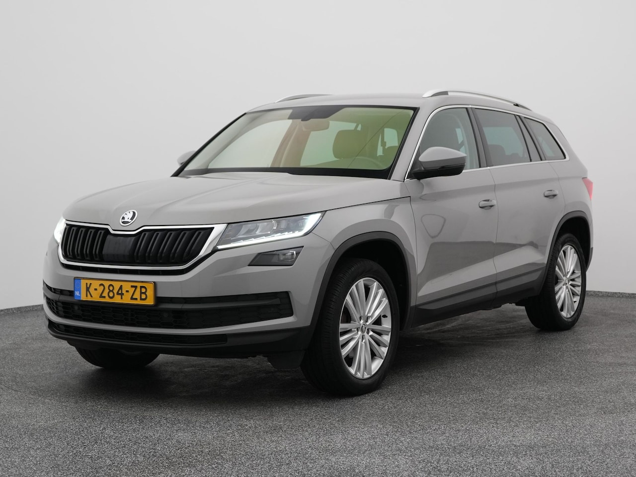 Skoda Kodiaq - 1.5 TSI Business Edition 7-Pers. | KEYLESS | STOELVERW. | ADAPTIVE - AutoWereld.nl