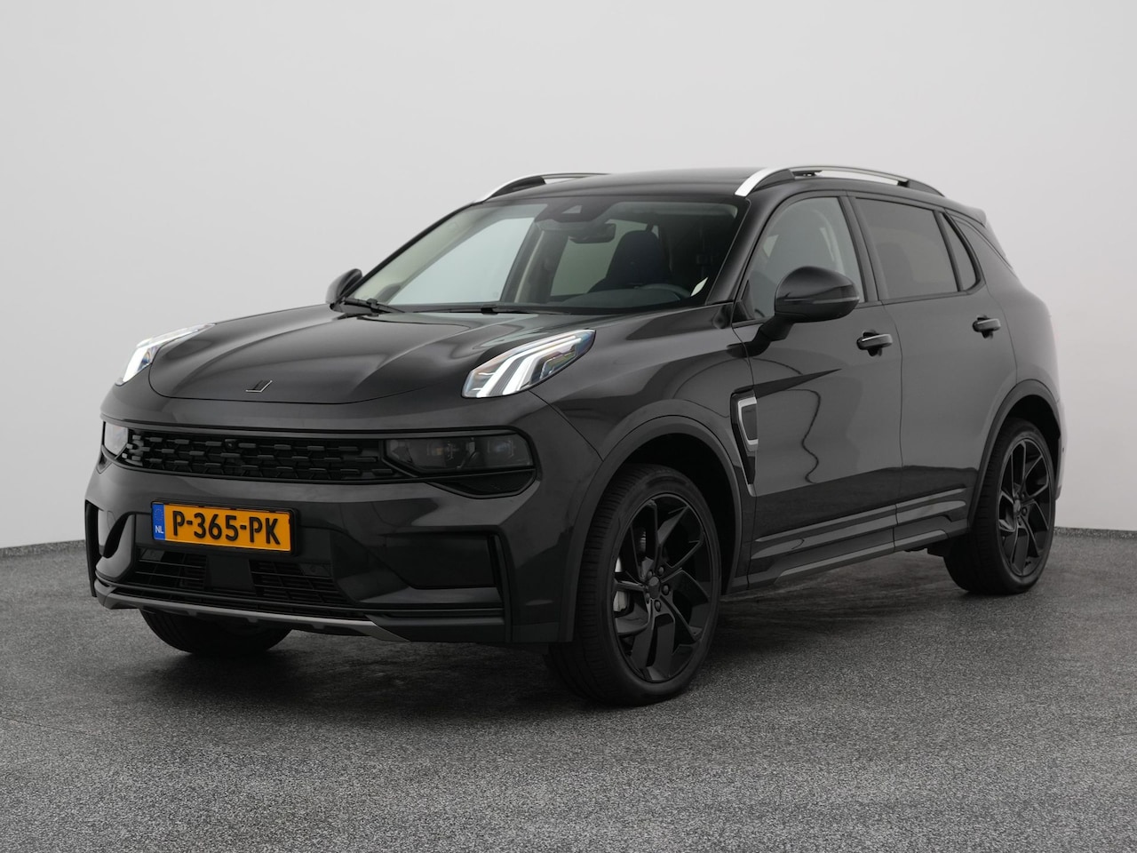 Lynk & Co 01 - 1.5 Plug-in Hybrid | 360° | BLACK | NLD AUTO - AutoWereld.nl