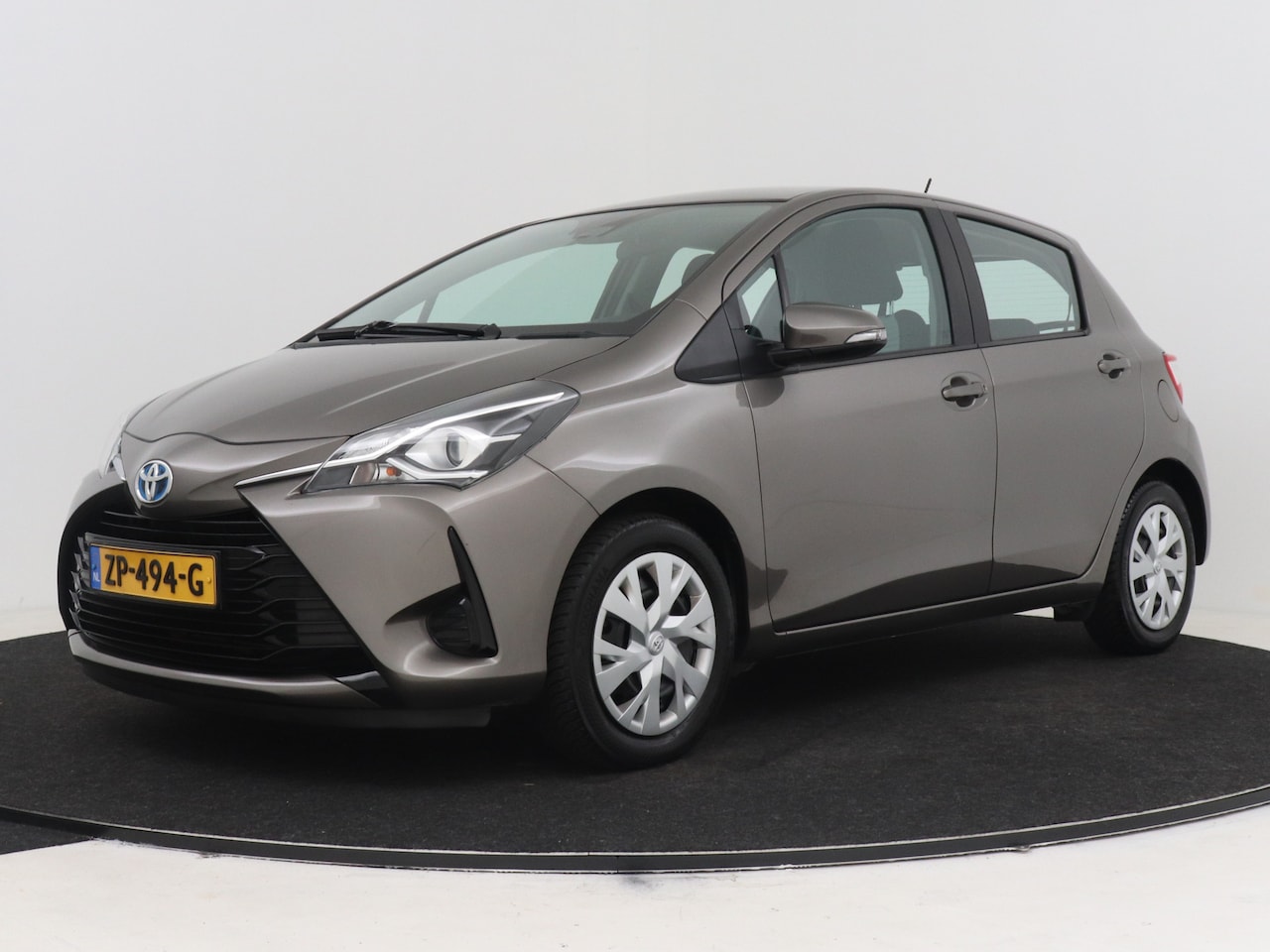Toyota Yaris - 1.5 Hybrid Active I Achteruitrijcamera I Cruise Control - AutoWereld.nl
