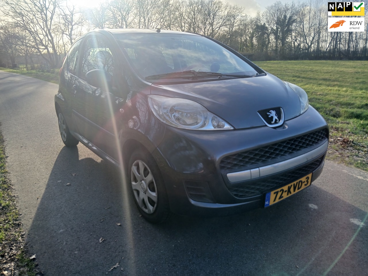 Peugeot 107 - 1.0-12V XS 1.0-12V XS - AutoWereld.nl