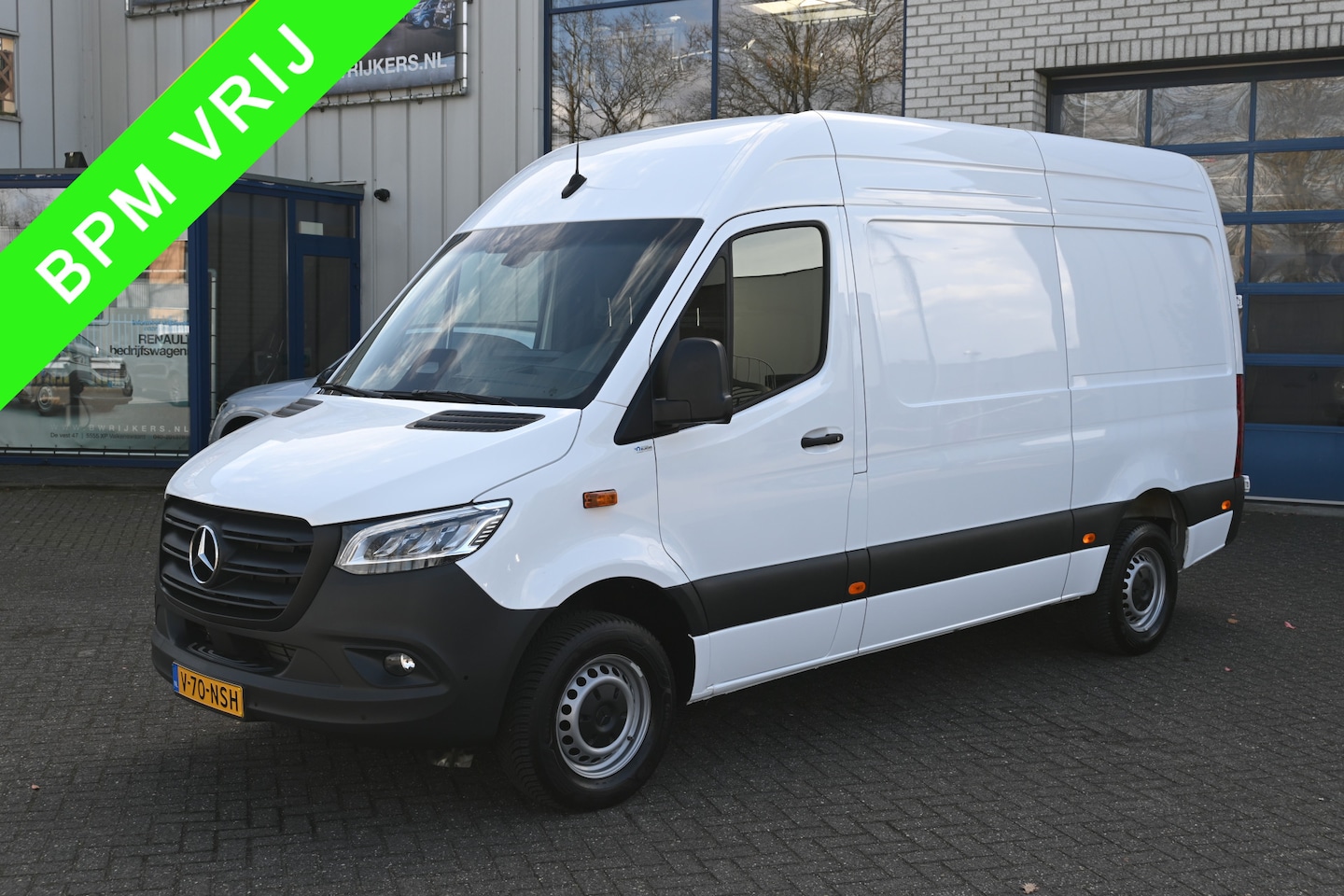Mercedes-Benz Sprinter - 317 CDI L2H2 Pro LED, Geveerde stoel, Navigatie met camera - AutoWereld.nl