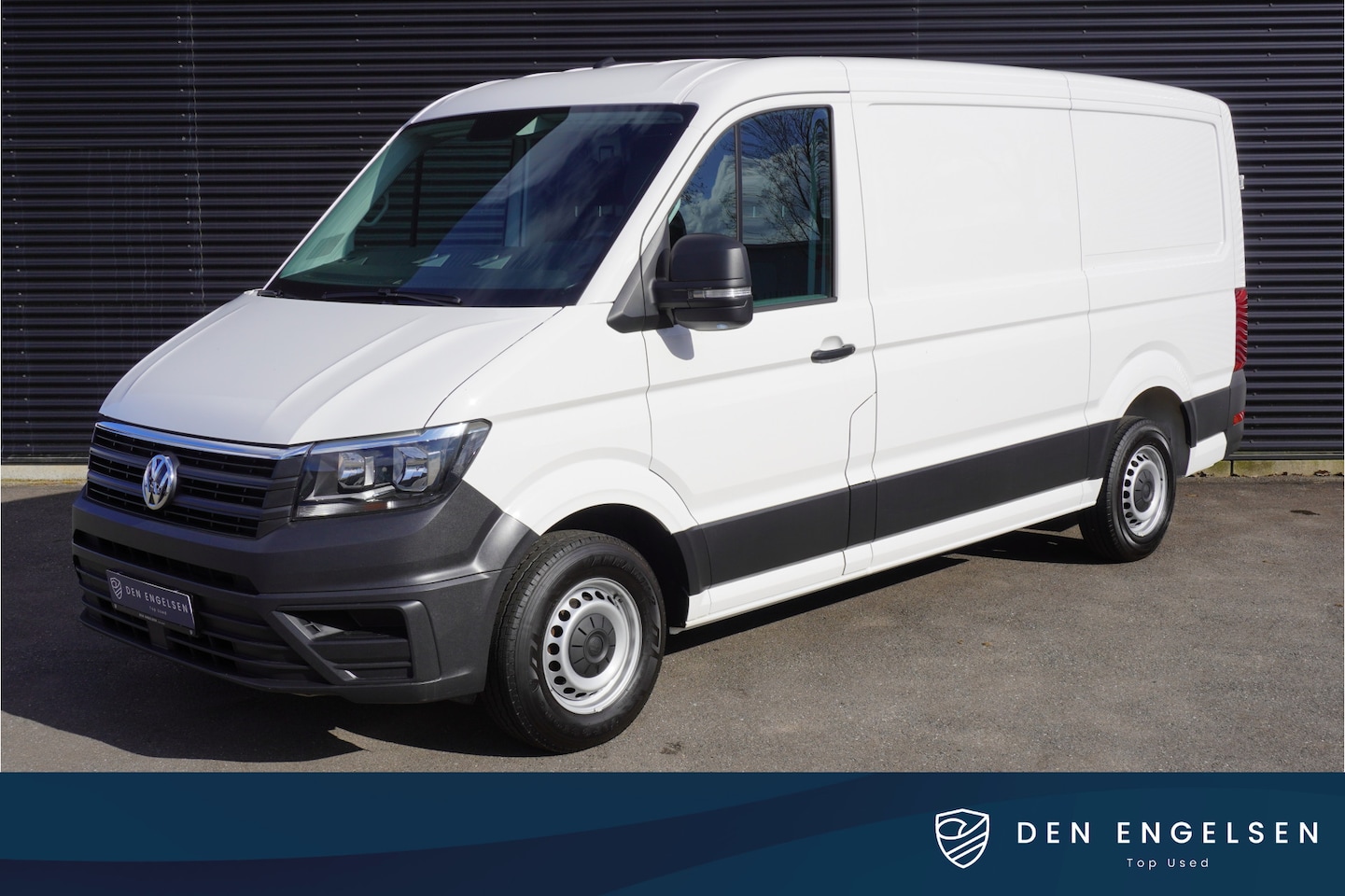 Volkswagen Crafter - 35 180pk Automaat L3H2/L2H1 Apple Carplay Camera Navigatie Trekhaak Airco - AutoWereld.nl