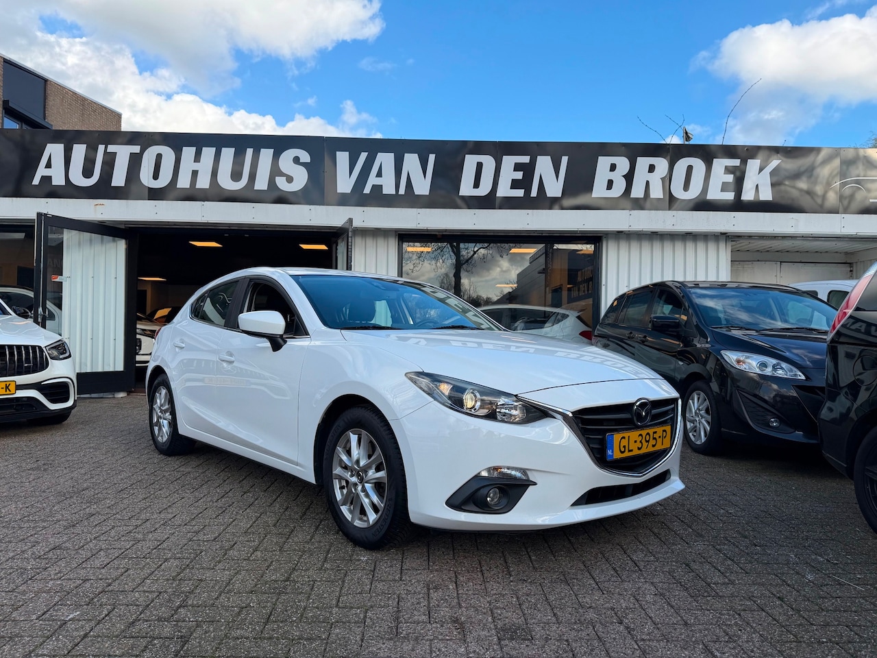 Mazda 3 - 2.0 TS NAP|Navi|Cruise|Clima|Keyless|Lmv|Elek Pakket|Nw Apk - AutoWereld.nl