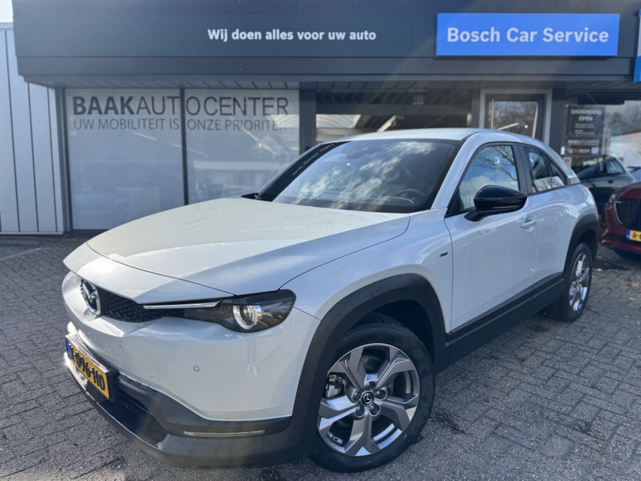 Mazda MX-30 - e-SA EV145 Exclusive Line | Camera | Stoel/stuurverwarming - AutoWereld.nl