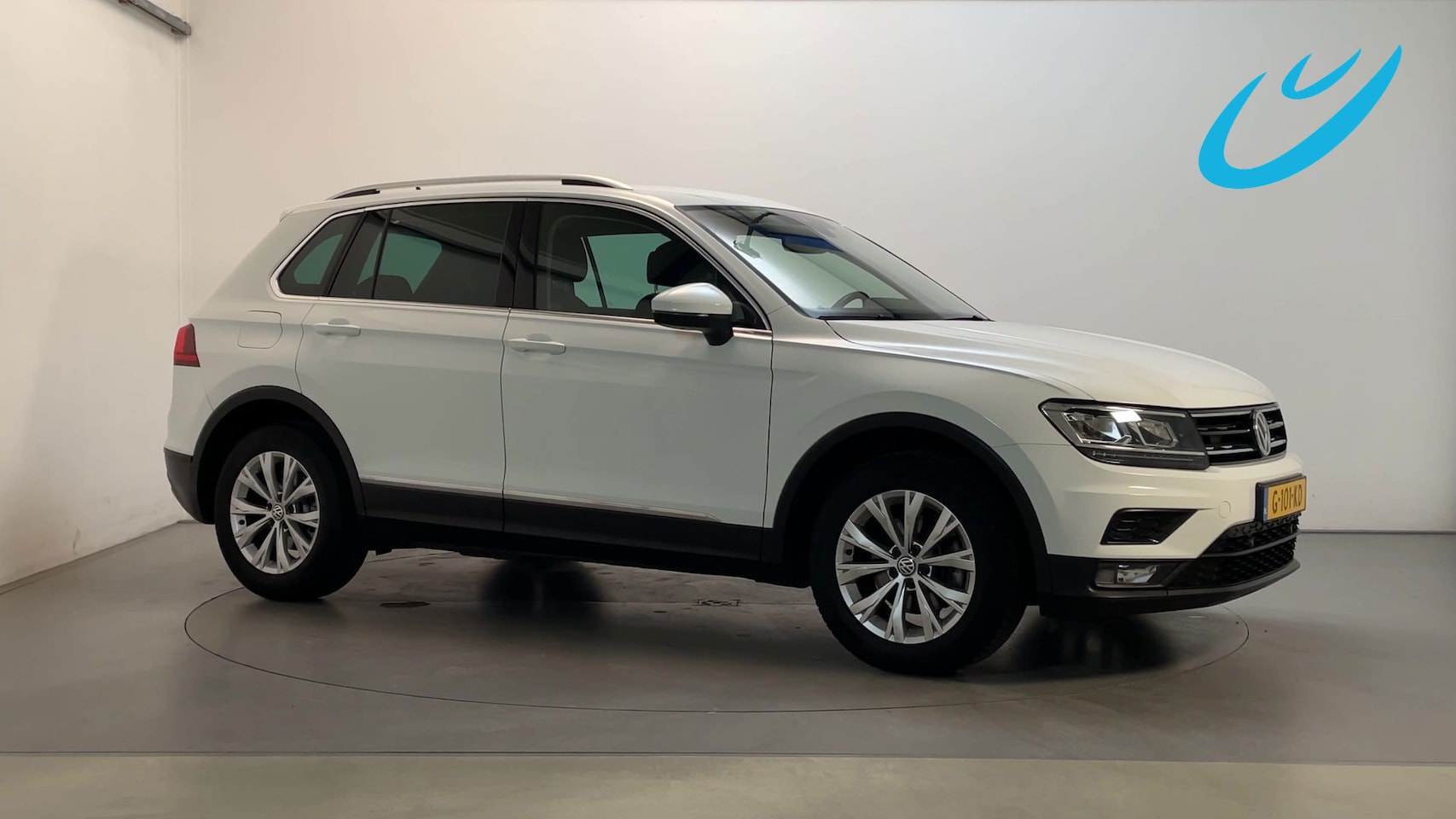 Volkswagen Tiguan - 1.5 TSI Comfortline Business Stoelverwarming Parkeersensoren Navigatie DAB+ - AutoWereld.nl