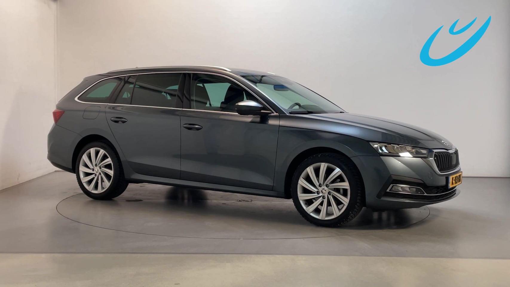 Skoda Octavia Combi - 1.0 e-TSI DSG Business Edition Parkeersensoren DAB+ Navigatie Virtual Cockpit - AutoWereld.nl