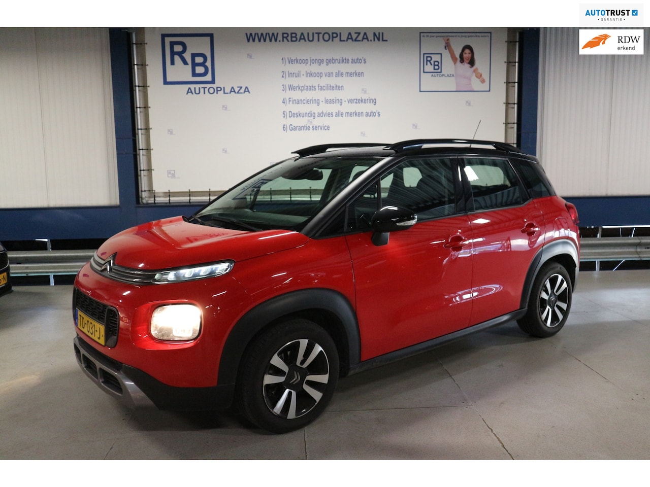 Citroën C3 Aircross - 1.2 PureTech Feel 12 MAANDEN GARANTIE!!!/ NAP/ TREKHAAK - AutoWereld.nl