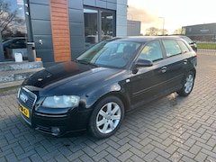 Audi A3 Sportback - 2.0 FSI Attraction Sportback ECC 150 PK