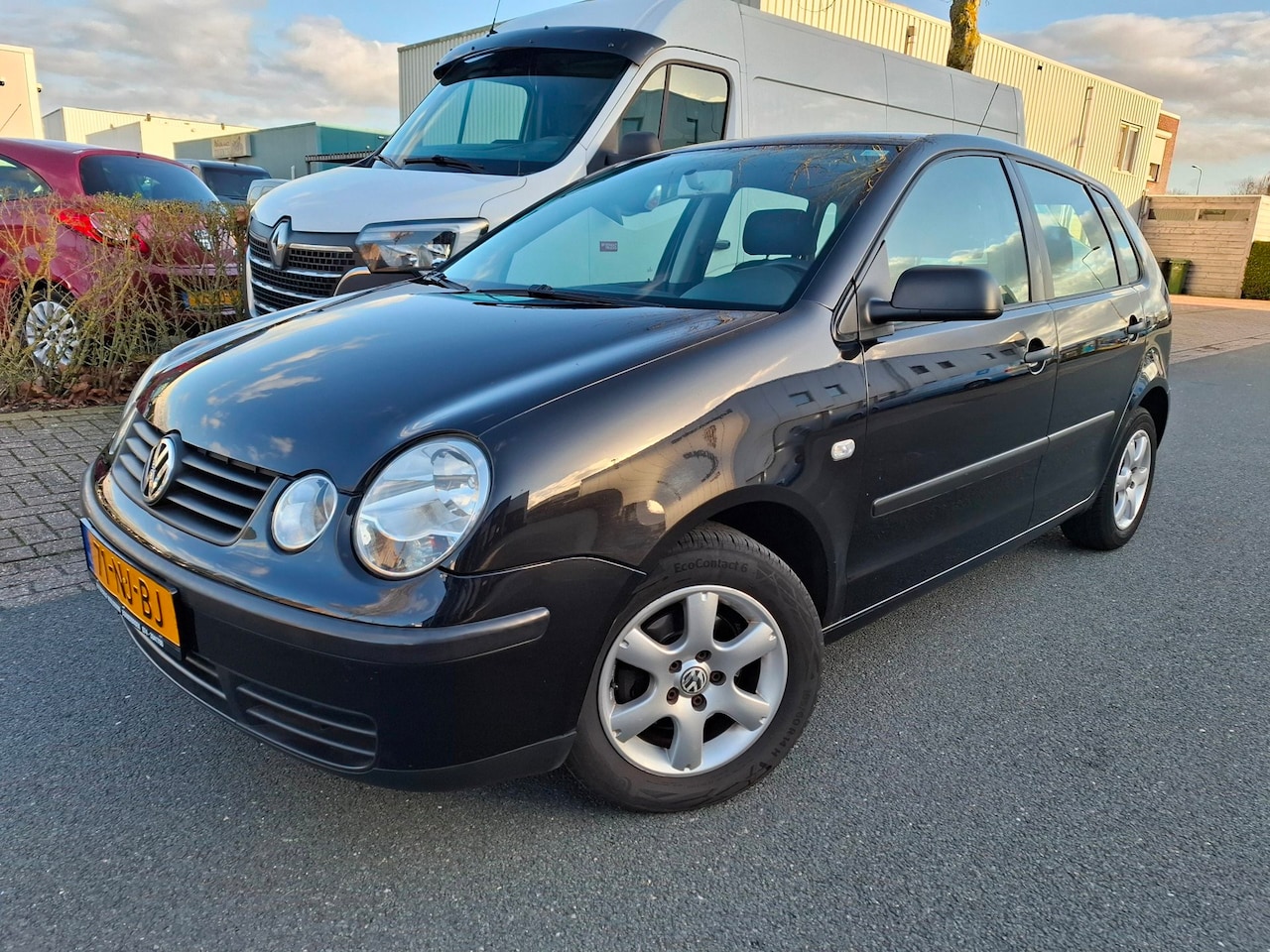 Volkswagen Polo - 1.4-16V AIRCO/CRUISE/5 DEURS/TREKHAAK! - AutoWereld.nl