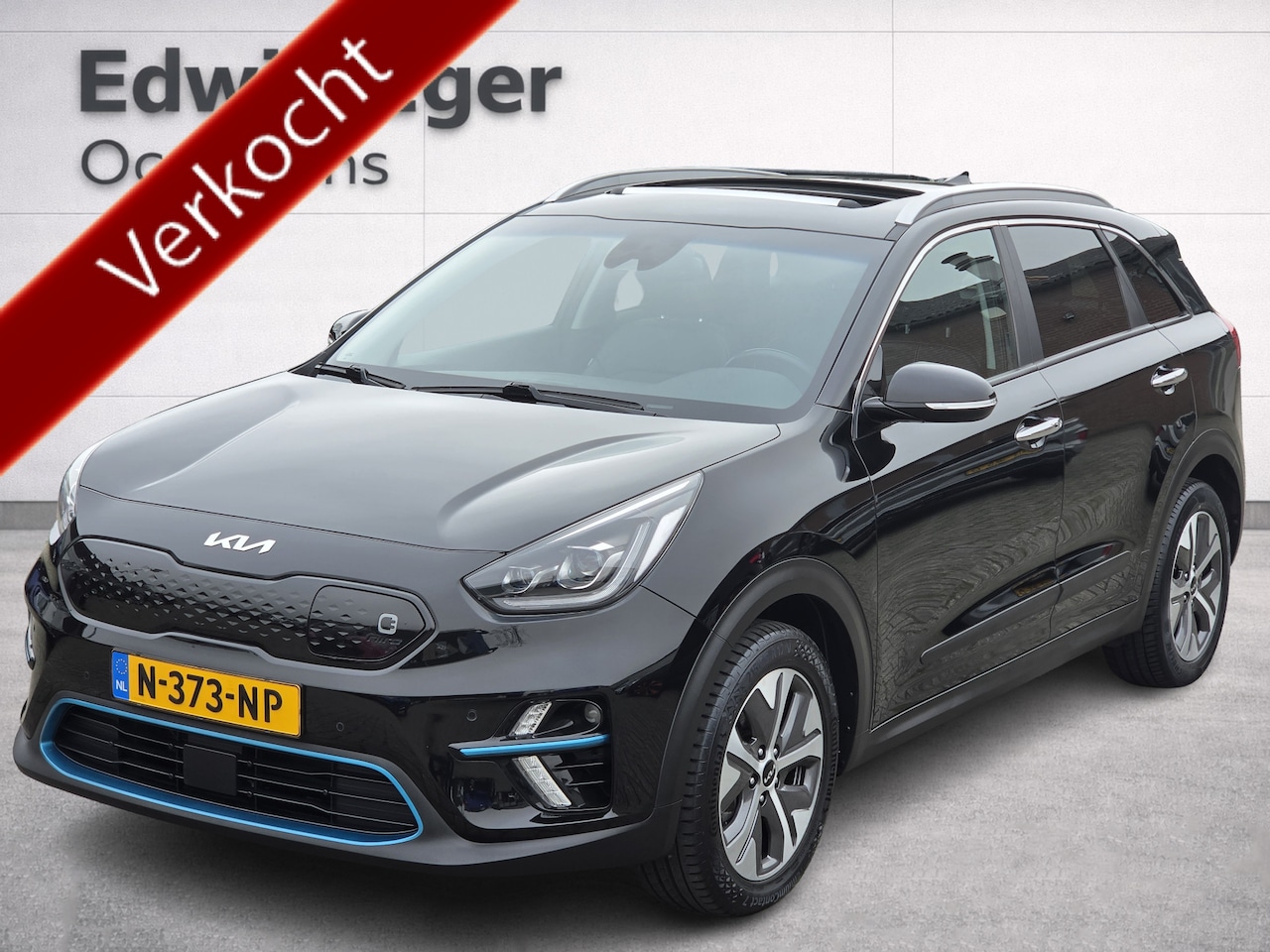 Kia e-Niro - ExecutiveLine 64 kWh | Warmtepomp | Panorama | Apple Carplay/Android | SOH 100% | Cruise c - AutoWereld.nl
