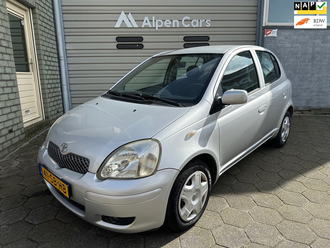 Toyota Yaris - 1.3 VVT-i S-Line Eerste eigenaar / Airco / Trekhaak / APK 11-2026 - AutoWereld.nl