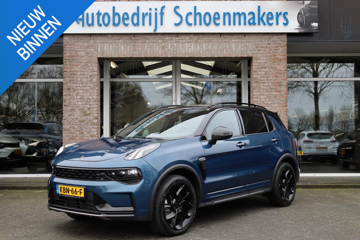 Lynk & Co 01 - 1.5 BLACKLINE+MY23! 6.6Kwh ZWARTE-HEMEL ROLHOES MY23 360-CAMERA PANO/SCHUIF INFINITY DAB N - AutoWereld.nl