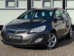 Opel Astra Sports Tourer - 1.6 Turbo GT 180pk Trekhaak Orig NL NAP 1400KG Trekgewicht