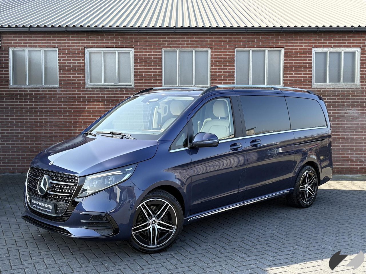 Mercedes-Benz V-klasse - 250d L2 DC AMG - AutoWereld.nl