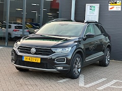 Volkswagen T-Roc - 1.5 TSI Sport/VIRTUAL COCKPIT/CAMERA/NAVI/CARPLAY/STOELVERWARMING