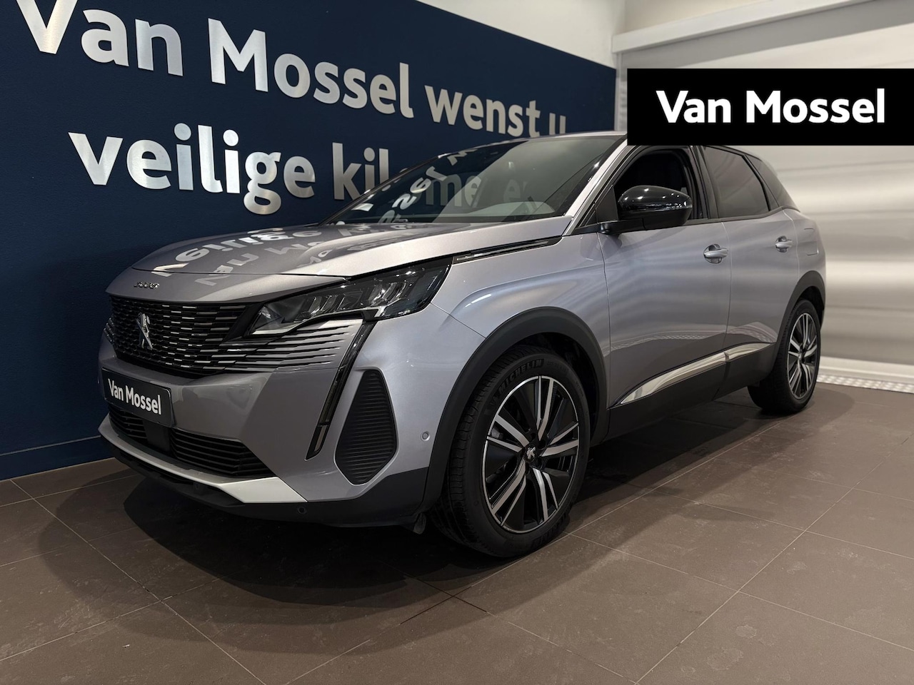 Peugeot 3008 - 1.6 HYbrid 225 Allure | Camera | Navigatie | 18" Lichtmetalen velgen - AutoWereld.nl