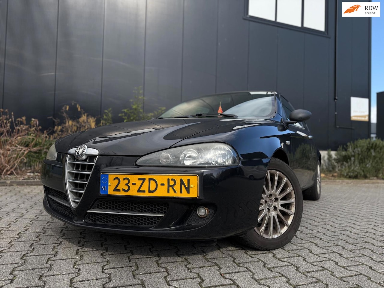Alfa Romeo 147 - 1.9 JTD Business 1.9 JTD Business - AutoWereld.nl