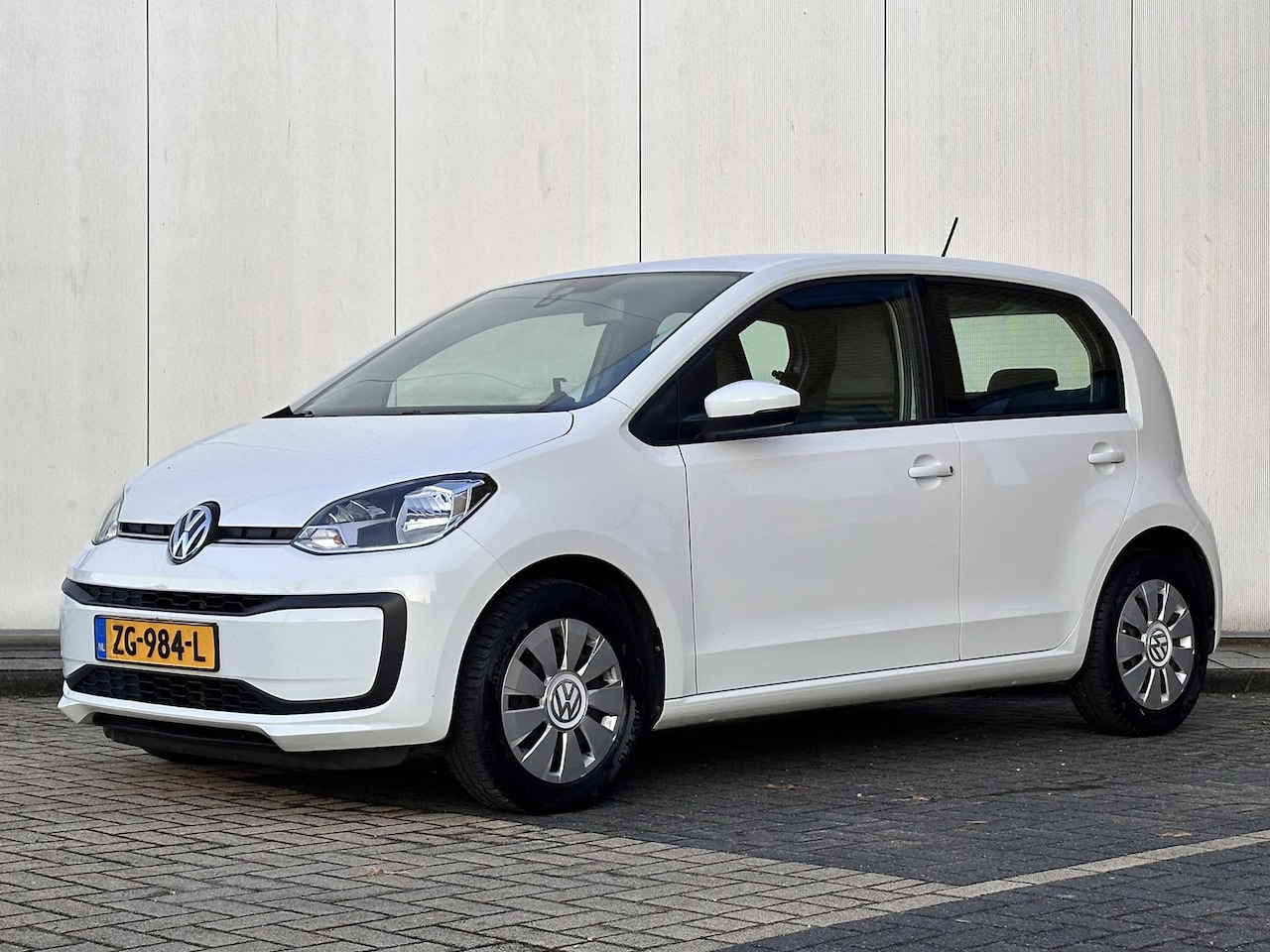 Volkswagen Up! - 1.0 BMT move up! l incl. BTW l Facelift l Bluetooth l Airco l NAP l - AutoWereld.nl