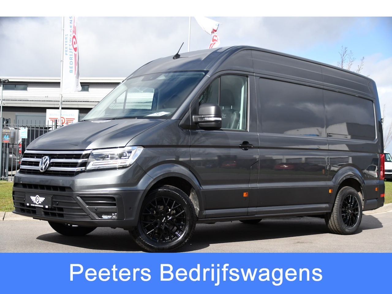 Volkswagen Crafter - 35 2.0 TDI L3H3 Highline 75 Edition Adaptieve Cruise, Camera, Carplay, 177pk, LED, Leder, - AutoWereld.nl