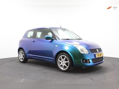 Suzuki Swift - 1.3 Exclusive | Automaat | Airco | Groot scherm | Kameleon gewrapt / wrap