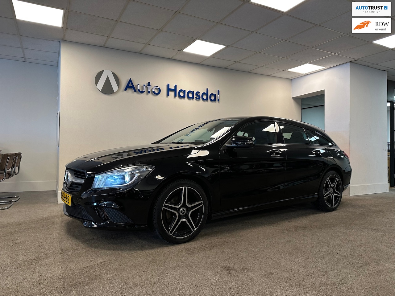 Mercedes-Benz CLA-klasse Shooting Brake - 180 Ambition|AUTOMAAT|18"|XENON|NAVI|CRUISE|BLUETOOTH|ELEKTRISCHE ACHTERKLEP - AutoWereld.nl