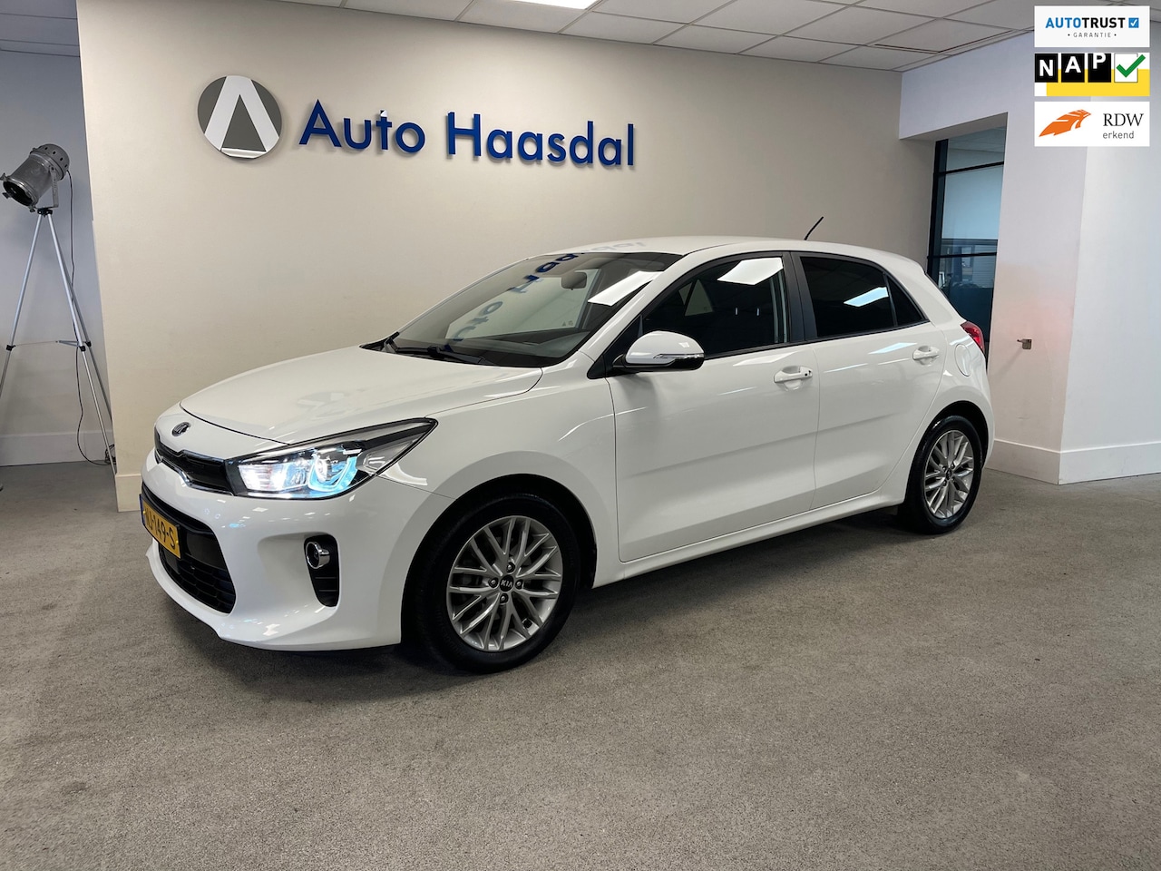 Kia Rio - 1.0 TGDI First Edition|100PK|NAVI|CRUISE|CAMERA|LED|VEEL OPTIES! - AutoWereld.nl