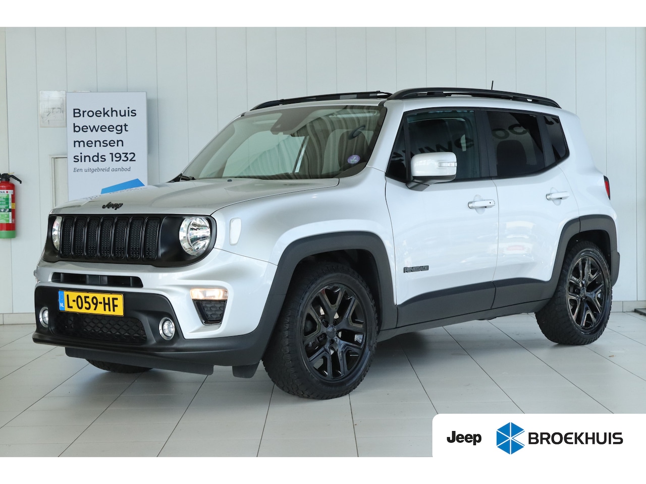 Jeep Renegade - 1.0T Limited | Cruise Control | Schuifdak | Keyless | Trekhaak | Navigatie | Climate | PDC - AutoWereld.nl