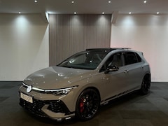 Volkswagen Golf - 8.5 2.0 TSI GTI Clubsport / Akrapovic / Pano / Leder / Head-up / 360 Camera