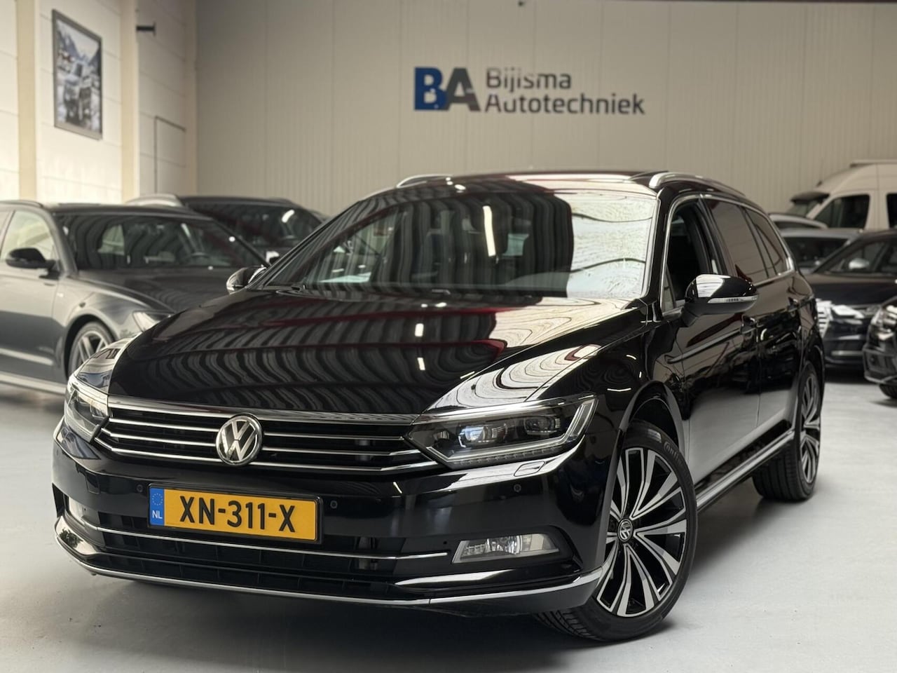 Volkswagen Passat Variant - 1.8 TSI DSG Pano I Virtual I LED - AutoWereld.nl