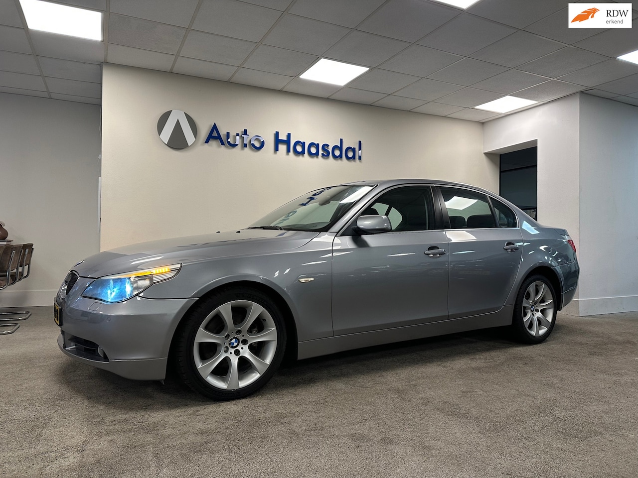 BMW 5-serie - 525i Executive|AUTOMAAT|PDC|XENON|SCHUIFDAK|LEDER - AutoWereld.nl