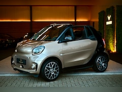 Smart Fortwo cabrio - EQ - Stuurverwarming - Leer - Cruise control - Stoelverwarming - LED - Achteruitrijcamera