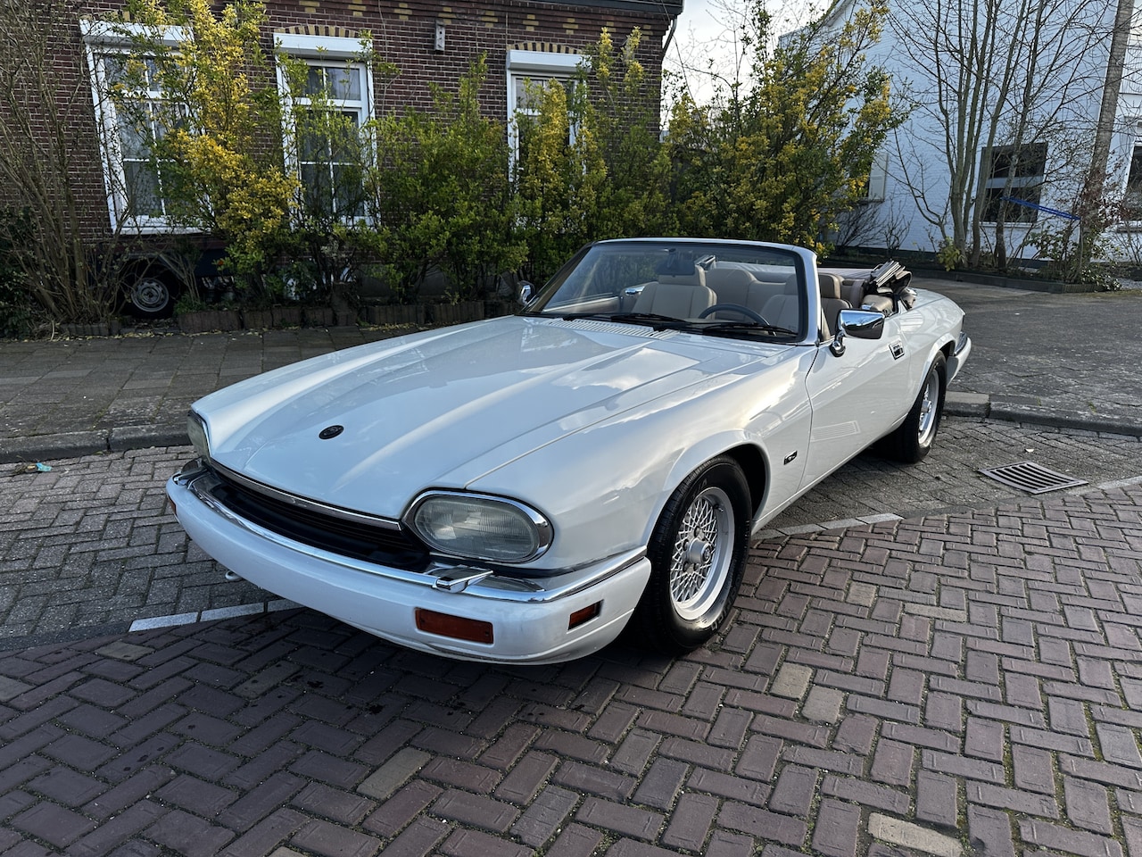 Jaguar XJS - 4.0 XJS Convertible 4.0 XJS Convertible - AutoWereld.nl
