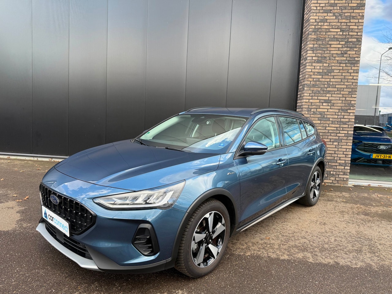 Ford Focus Wagon - 1.0 Eco 155pk AUT. Hybrid Active Navi, Trekhaak, Winter, Adop cruise etc. etc. - AutoWereld.nl