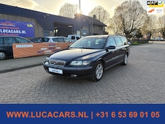 Volvo V70 - 2.4 T Comfort Line 2X SLEUTEL + BOEKJES